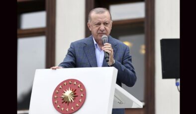 Cumhurbaşkanı Erdoğan:”Güneysu başta olmak üzere tüm ilçe ve köylerimizi eskisinden daha güzel, güvenli ve konforlu bir şekilde imar edeceğiz. ” dedi.