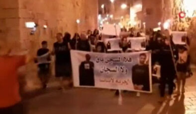 Akka’da gözaltındaki Filistinlilere destek yürüyüşü