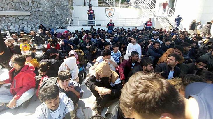 289 kaçak göçmenin yakalandığı operasyonda 2 FETÖ’cü tutuklandı