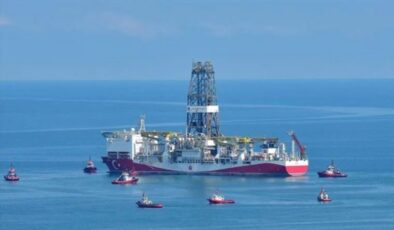 Enerji ve Tabii Kaynaklar Bakanı Karadeniz gazını karaya taşıyacak boru hattı için tarih verdi
