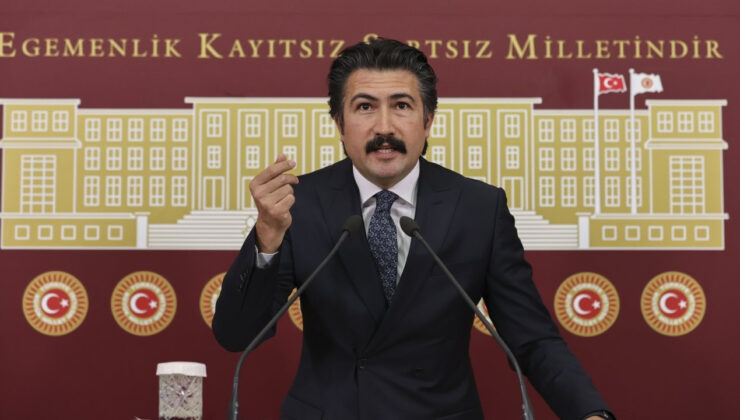Saymaz: AK Parti’de Cahit Özkan’ın istifası istendi, direniyor