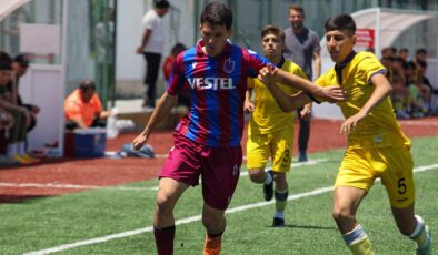 Trabzonspor U16 Futbol Takımı yarı finalde