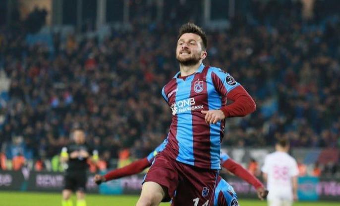 Trabzonspor’lu Murat Cem Akpınar’a teklif yağıyor