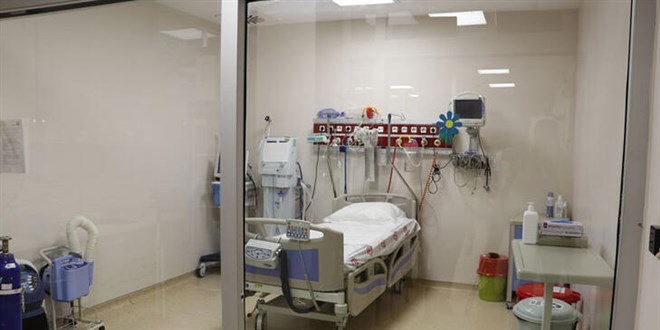 Türkiye’nin ilk karantina ve pandemi hastanesinde Covid-19 alanları kapatıldı