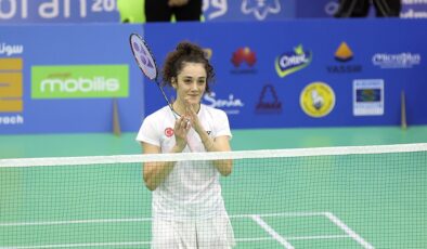 Akdeniz Oyunları’nda altın yağmuru sürüyor: Badmintonda Neslihan Yiğit set vermedi
