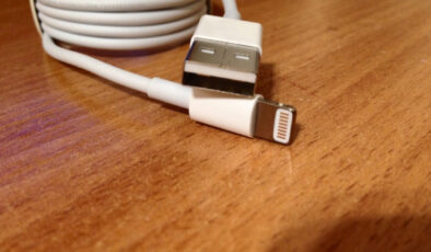 Apple Lightning kabloya veda etmeye hazırlanıyor! Nedeni Avrupa, ABD’yi kıskanıyor!