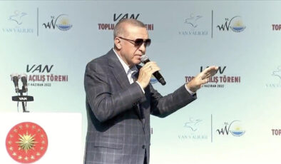 Erdoğan, 1982’de açılan Van Yüzüncü Yıl Üniversitesi için ‘Biz açtık’ dedi