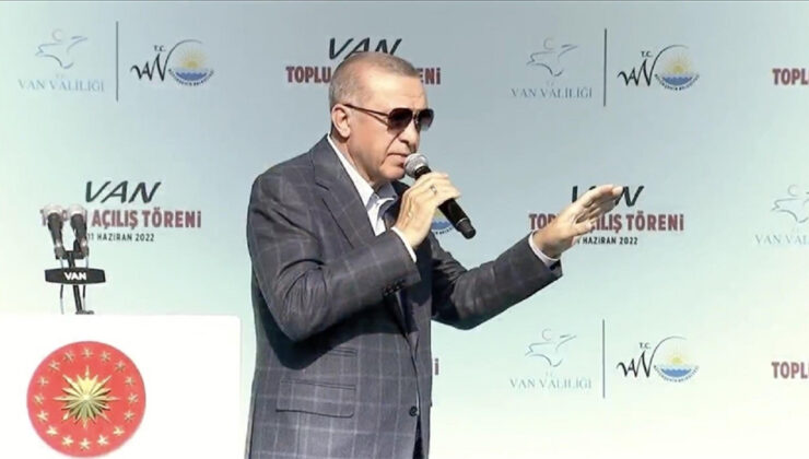Erdoğan, 1982’de açılan Van Yüzüncü Yıl Üniversitesi için ‘Biz açtık’ dedi