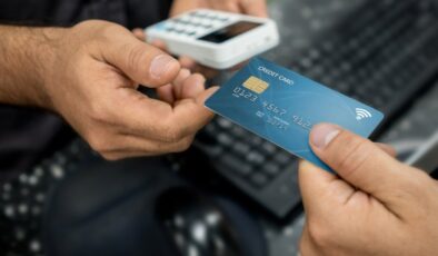 Tüketici kredisi ve kredi kartlarına fren: BDDK vadeleri kısalttı