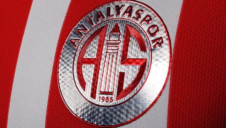 Antalyaspor’dan Ahmet Ağaoğlu’na sert tepki: Sahadan çekilmediğimiz için bize teşekkür etmeli
