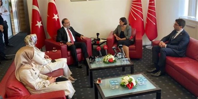 CHP ve AK Parti’nin bayramlaşmasında ‘EYT’ tartışması