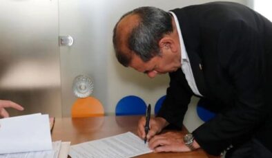 Galatasaray Adası için imzalar atıldı: Dursun Özbek parsellerin tapusunu aldı