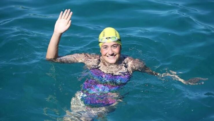 Manş Denizi’ni yüzerek geçen Aysu Türkoğlu: ’50-55 kilometre daha fazla yüzmüş olabilirim’