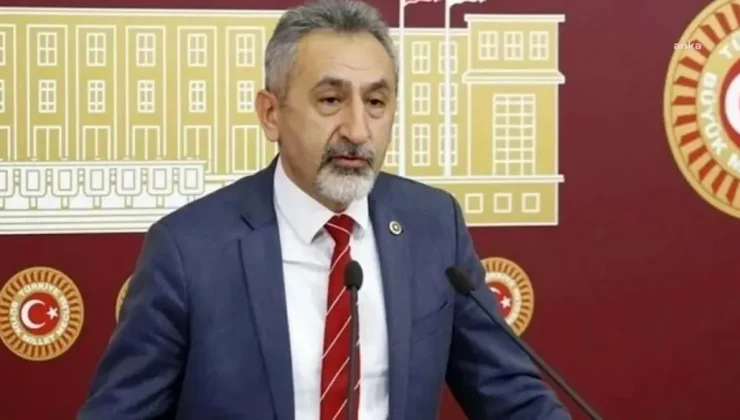 Mustafa Adıgüzel: “Her Gün İlçe Hastanesi Kadrosu Kadar Hekim İstifa Ediyor”