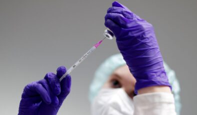 AB’den yeni Covid-19 aşı alımı anlaşması