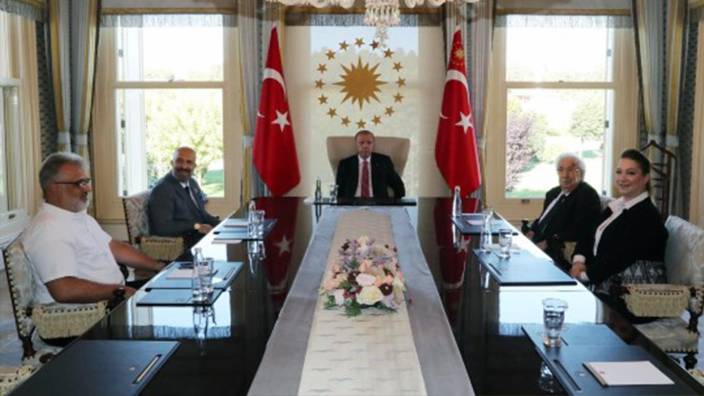Osmanlı torunlarının ziyaretinin perde arkası… Erdoğan’dan ne istediler