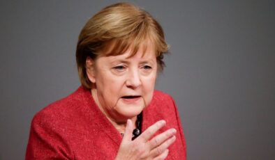 Angela Merkel: Putin’i ciddiye alın