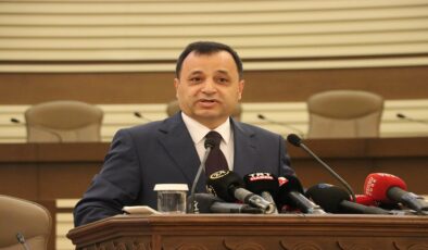 AYM Başkanı Arslan’dan adil yargılama çağrısı