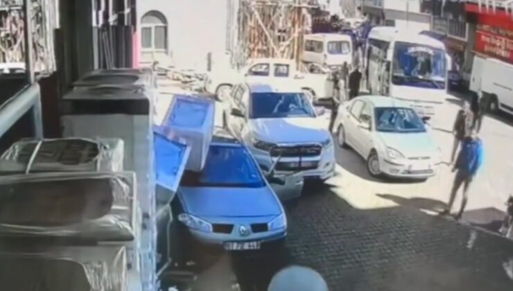 Trabzon’da el freni çekilmeyen araç, buzdolabı dükkanına girdi