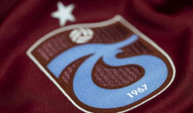 Trabzonspor tarihine geçen isim imzayı attı: 3 yıl daha bordo-mavili kulüpte
