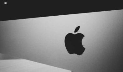 Apple’ın gelirleri beklentileri aşarak rekor kırdı