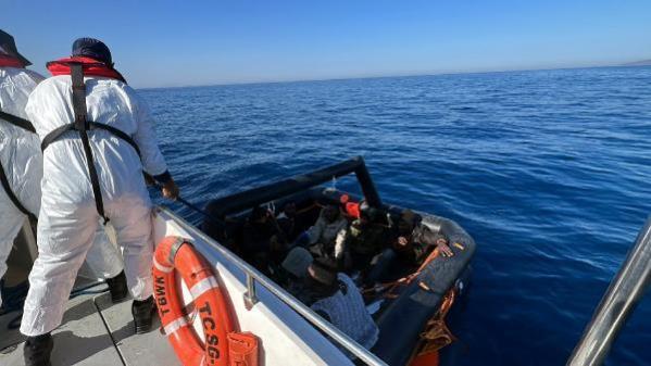 Bodrum’da Yunanistan’ın geri ittiği 9 göçmen kurtarıldı