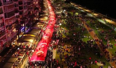 İzmir Valiliği kurumlara protokol yazısı gönderdi: Cumhuriyet kutlamalarına 20 kişi sınırlaması