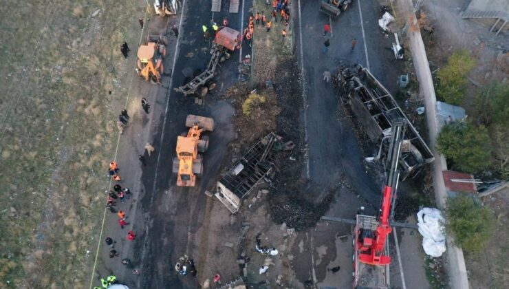 Ağrı’da otobüs kazasında ölen 7 kişinin kimlikleri belli oldu