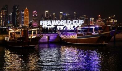 Katar tarihin en pahalı Dünya Kupası’nı düzenliyor