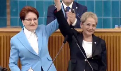 İYİ Parti’ye şaşırtan katılım! Eski Devlet Bakanı Melda Bayer’e rozetini bizzat Meral Akşener taktı