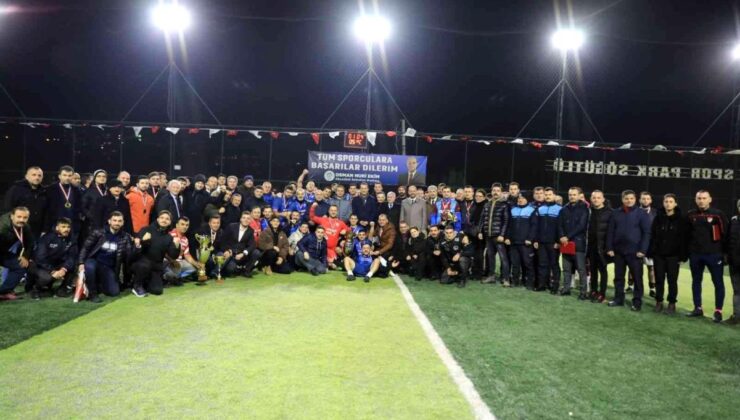 Trabzon’da belediyeler arası futbol turnuvası düzenlendi
