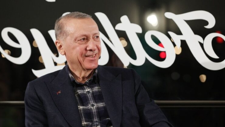 Ayakkabısını yalamak isteyen vekil gündem oldu! En fantastik Erdoğan övgüleri…