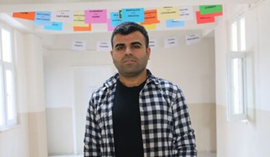 Diyarbakır’da öğretmen, okulun koridorunu ‘Türkçe Sokağı’na dönüştürdü