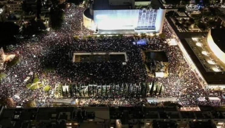 İsrail’de 80 bin kişi sokağa inip Netanyahu’nun yargı planını protesto etti