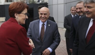 Meral Akşener, partili belediye başkanlarıyla buluştu: Cihan Paçacı karşıladı