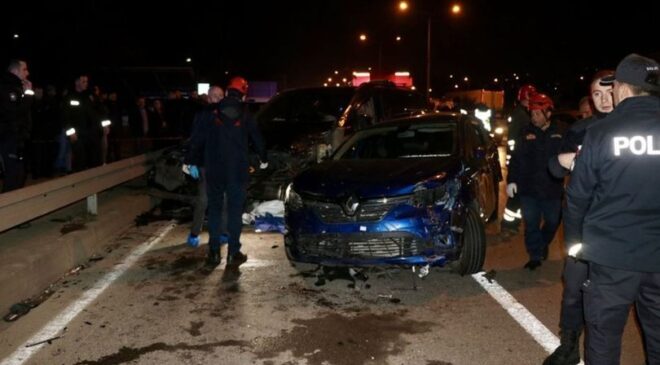 Trabzon’da 5 aracın karıştığı trafik kazasında 1 kişi öldü, 4 kişi yaralandı