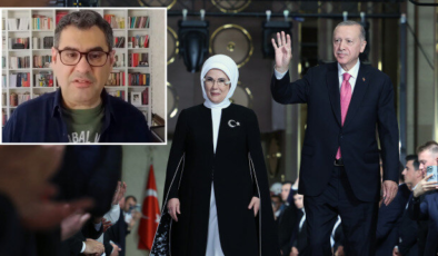 CHP yandaşı Enver Aysever Cumhurbaşkanı Erdoğan’ın Göreve Başlama Töreni’ni hedef aldı: Böyle bir cumhuriyet yok