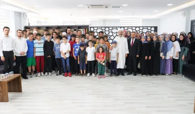 Diyanet İşleri Başkanı Erbaş, Ünye Gençlik Merkezi’ni ziyaretinde konuştu