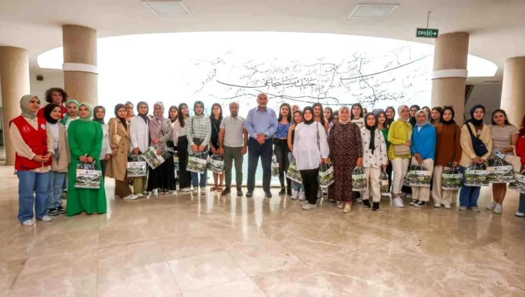 Samsun Canik Belediye Başkanı İbrahim Sandıkçı, Hataylı gençleri ağırladı