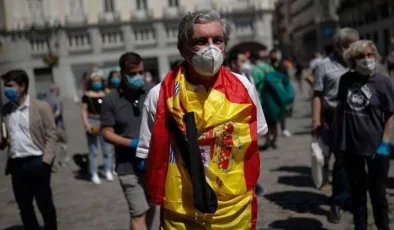 İspanya’da Covid-19 alarmı: Vakalarda patlama yaşanıyor