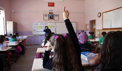 Okulların Açılmasına 2 Gün Kala Kritik Değişiklik… Liselerde ‘Ortak Sınav’ Dönemi, İlkokularda Artık Sınav Yok