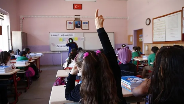 Okulların Açılmasına 2 Gün Kala Kritik Değişiklik… Liselerde ‘Ortak Sınav’ Dönemi, İlkokularda Artık Sınav Yok