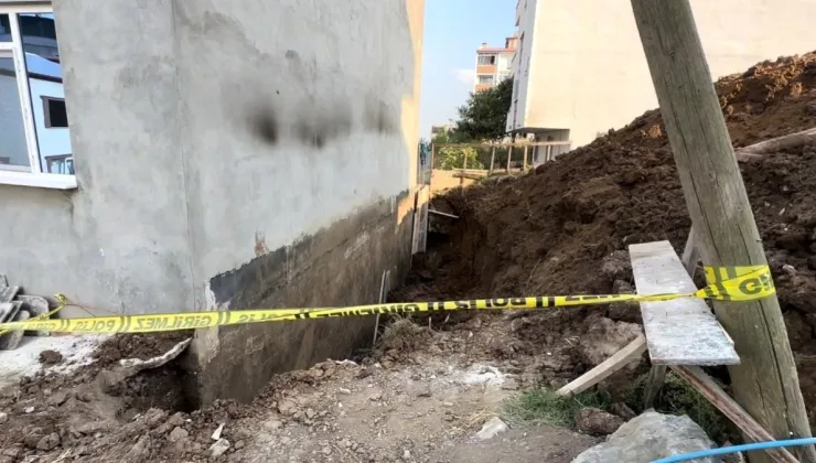 Samsun’da İnşaat Çalışmasında Toprak Kayması Sonucu Yaralanan İşçi Hastaneye Kaldırıldı