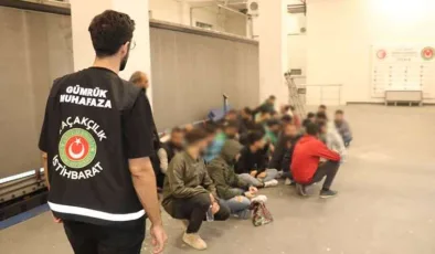 Sınırı geçmeye çalışan TIR’dan 60 kaçak göçmen çıktı
