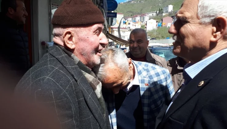 AK Parti Giresun Milletvekili Nazım Elmas, Doğankent ilçesinde ziyaretlerde bulundu