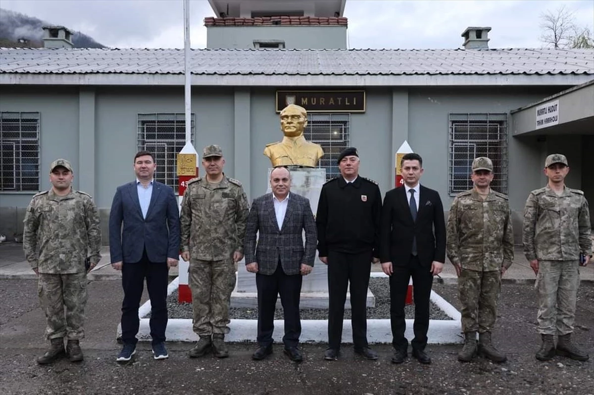 Artvin Valisi Cengiz Ünsal, Muratlı Hudut Karakolu’nu ziyaret etti
