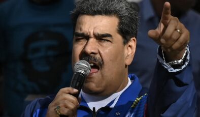 Nicolas Maduro: ABD’nin elçiliklerinden biri saldırıya uğrasaydı o ülke işgal edilirdi