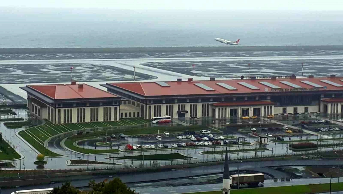 Rize-Artvin Havalimanı 2024 Yılının İlk 3 Ayında 239 Bin 882 Yolcuya Hizmet Verdi