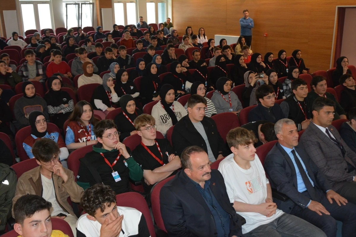 Trabzon’da Gençler İçin Gazetecilik Eğitimi Tamamlandı