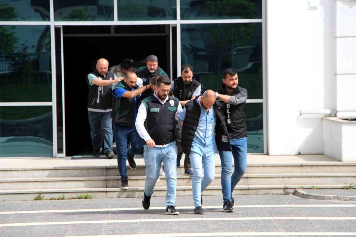 Trabzon’da yapılan operasyonda uyuşturucu taciri 6 şahıs yakalandı